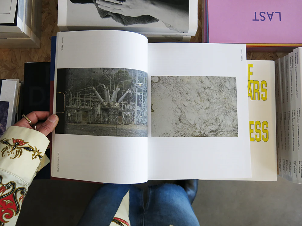 00-01 WATER - Image 3