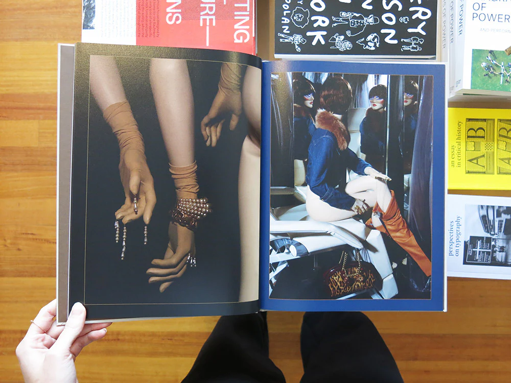 Carlijn Jacobs & James Chester – Mannequins - Image 3
