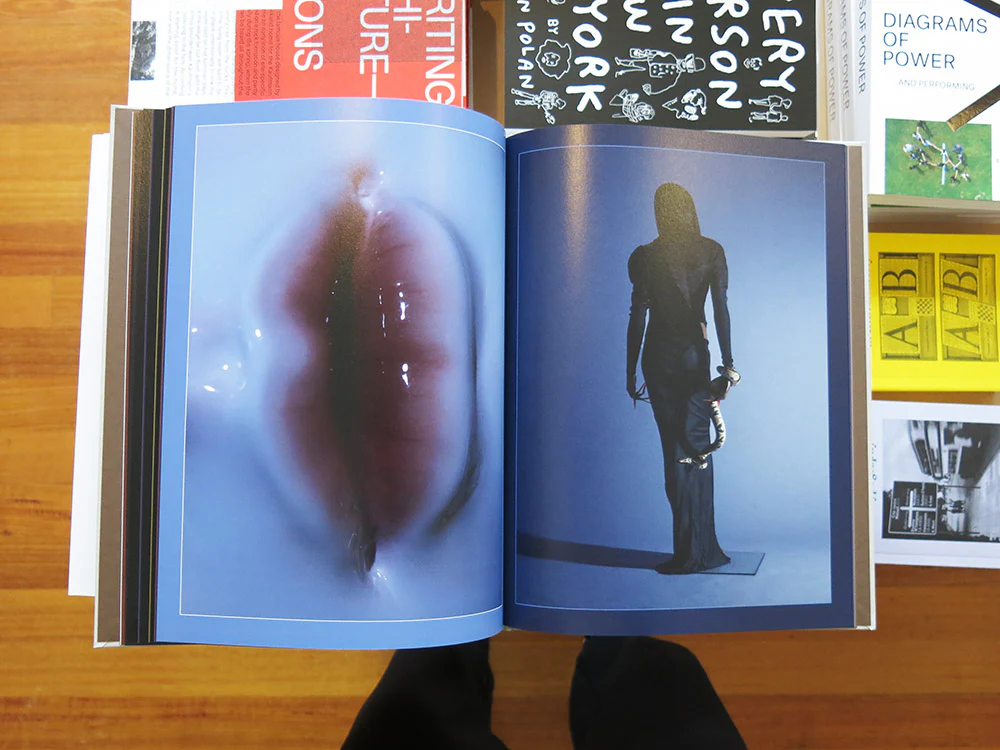 Carlijn Jacobs & James Chester – Mannequins - Image 6