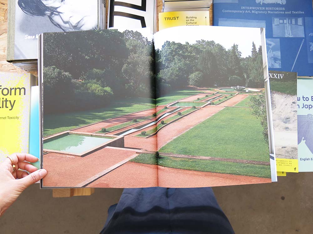 PRE-ORDER: Casa de Serralves - Image 4