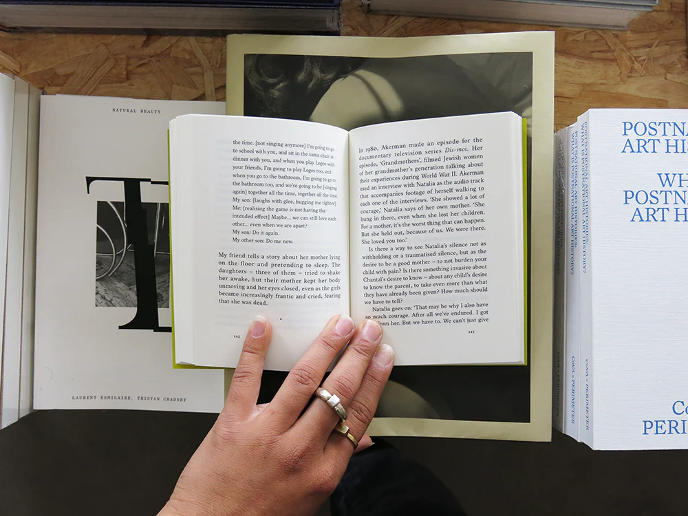 Christine Smallwood – La Captive - Image 6