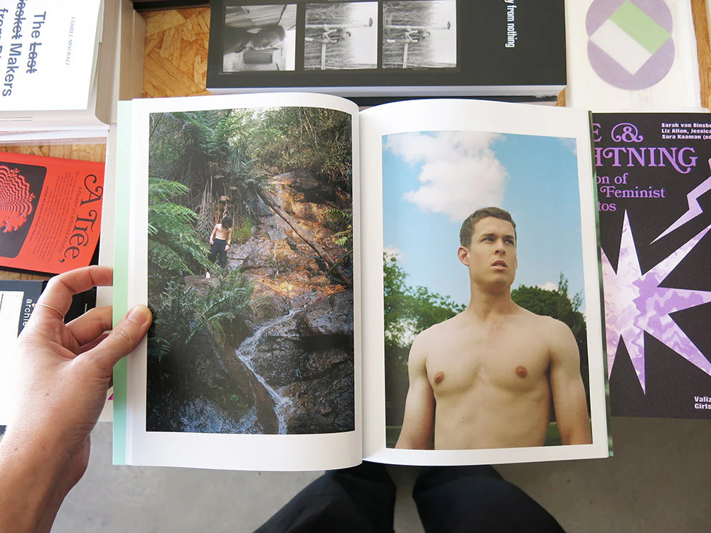 Drew Pettifer – I know a place - Image 4