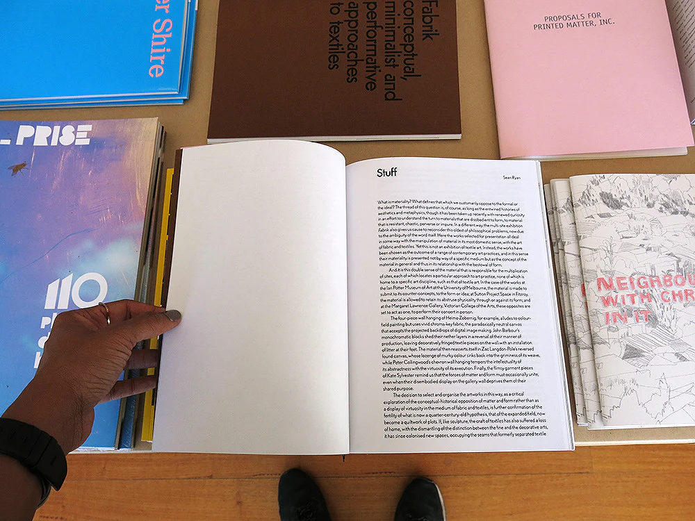 Fabrik: conceptual, minimalist, and performative approaches to textiles - Image 2