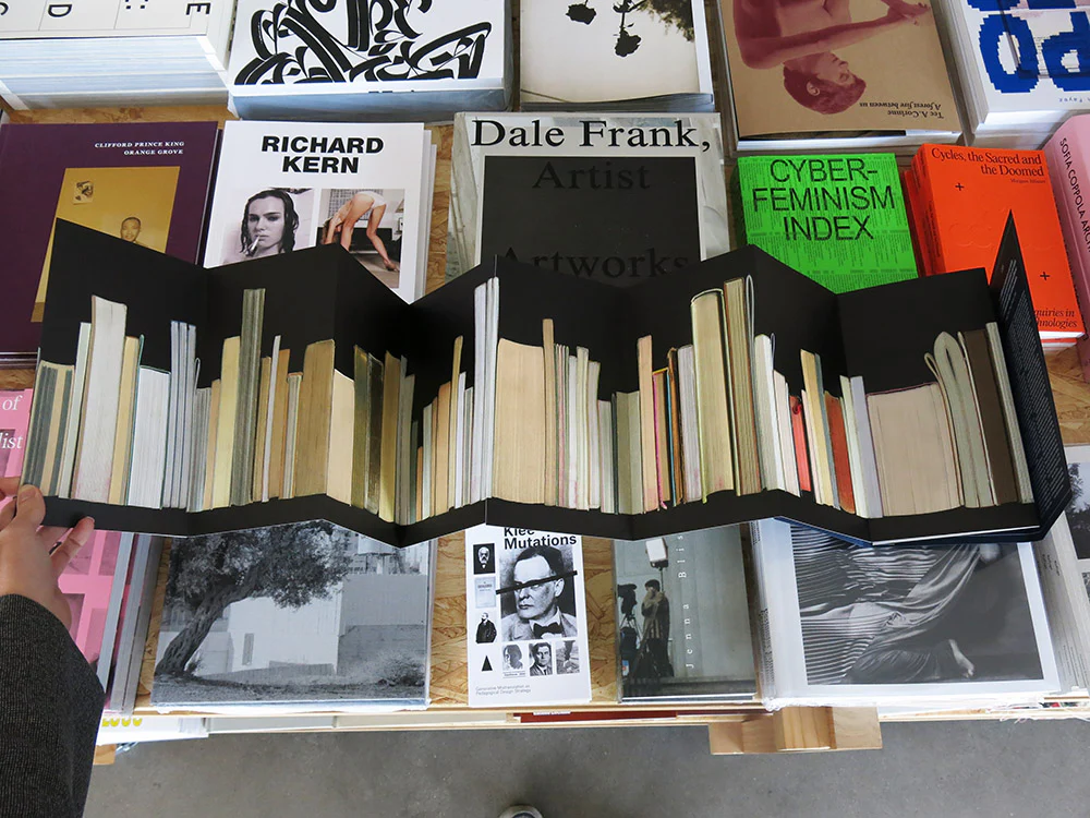 Jaime Sebastián – The Bottom of My Shelf - Image 4
