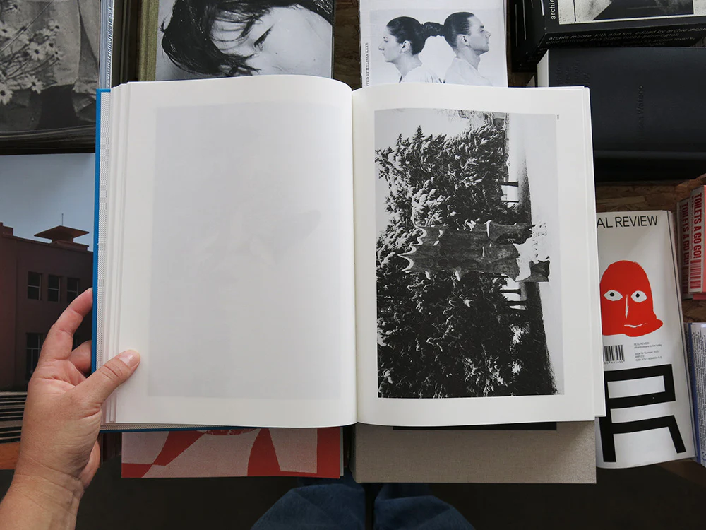 Jan Kempenaers – Memorials - Image 5