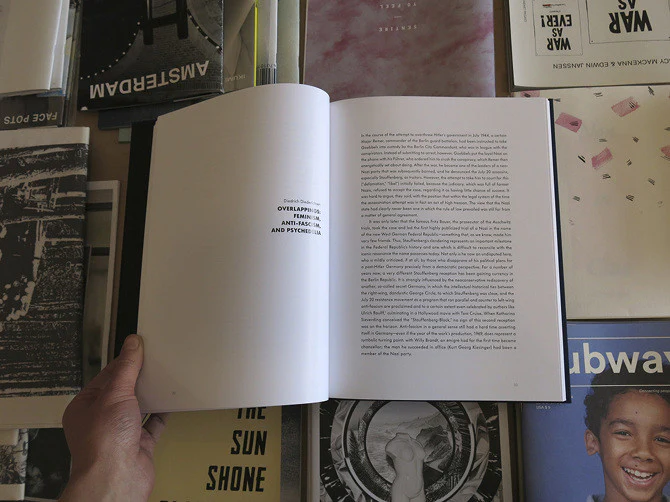 Katharina Sieverding - mal d'archive - Image 2