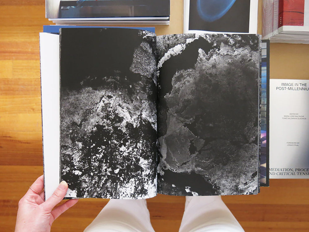 Kikuji Kawada – Chizu [Maquette Edition] - Image 3