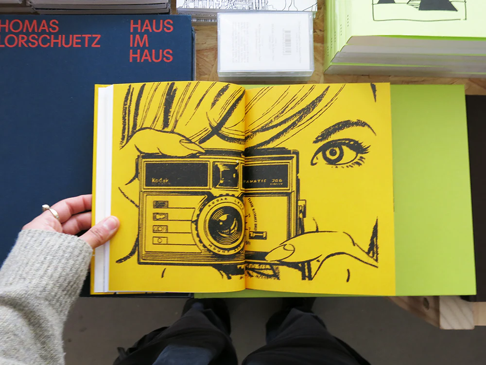More Than a Snapshot: A Visual History of Photo Wallets - Image 5