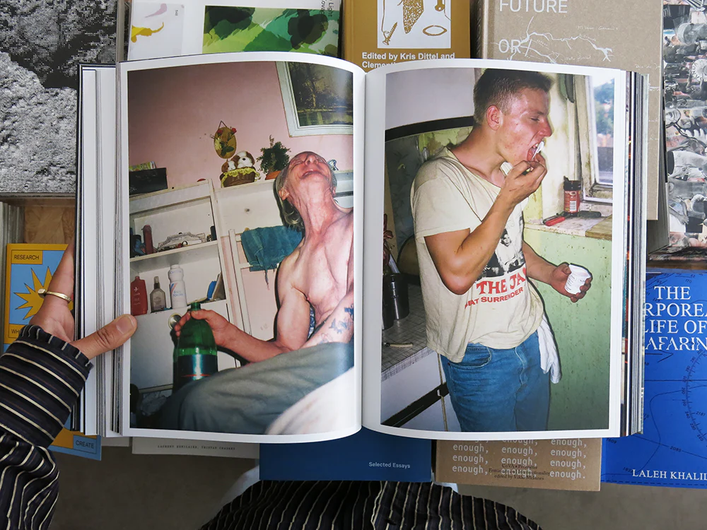 Richard Billingham – Ray's a Laugh - Image 8