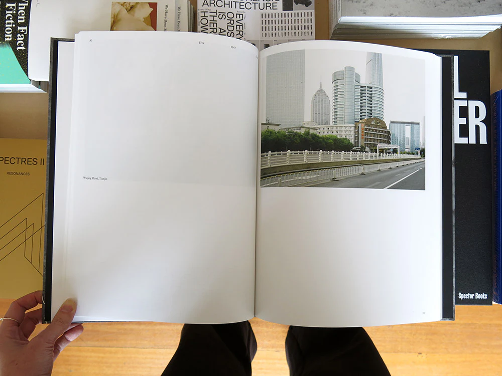 Roger Eberhard – Human Territoriality - Image 7