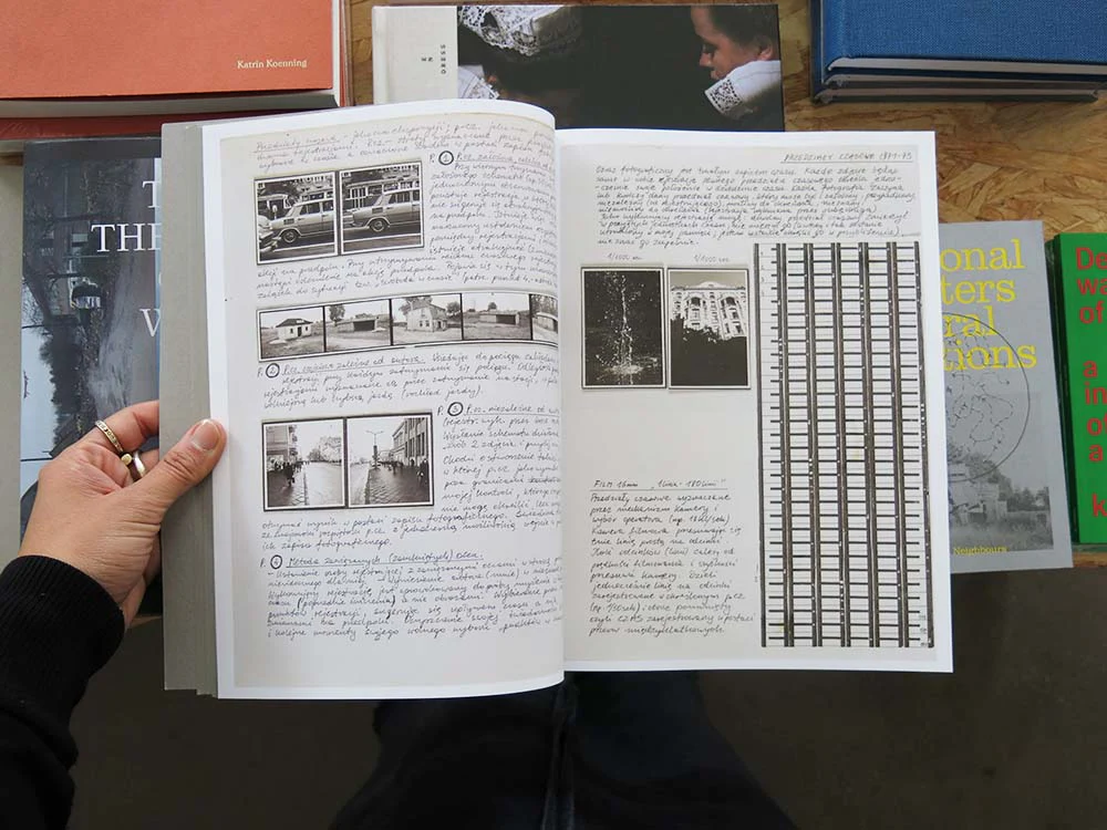 Zygmunt Rytka: Stones, Ants, and Television. Photographic Works 1971–2010 - Image 2