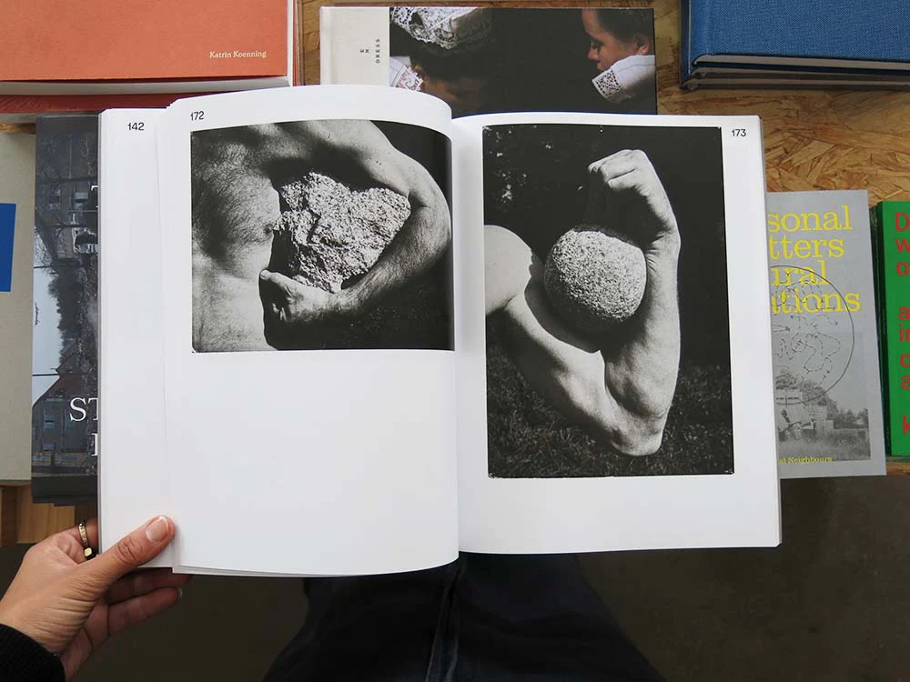Zygmunt Rytka: Stones, Ants, and Television. Photographic Works 1971–2010 - Image 5
