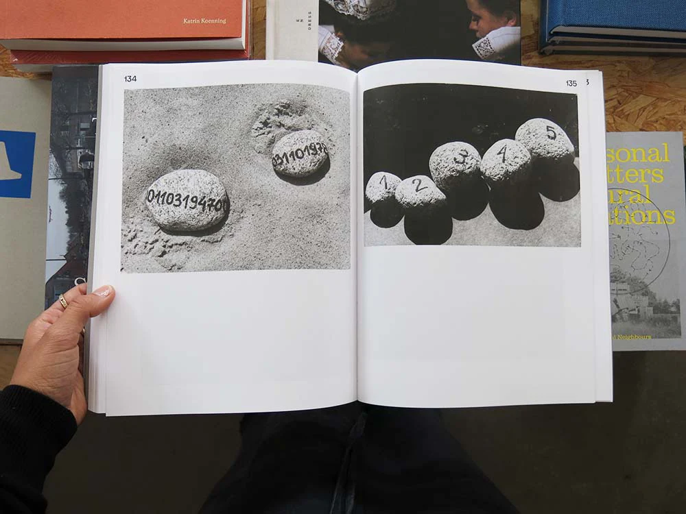 Zygmunt Rytka: Stones, Ants, and Television. Photographic Works 1971–2010 - Image 7